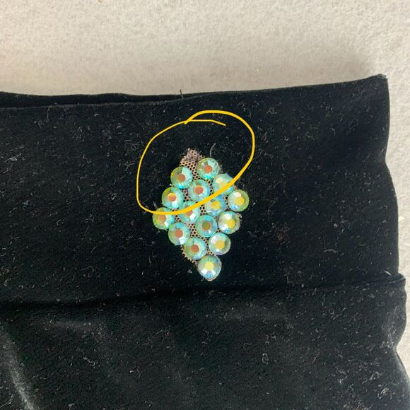 American Dancewear Adult Medium Black Velvet Shorts Set Performance Stagewear - Picture 7 of 8